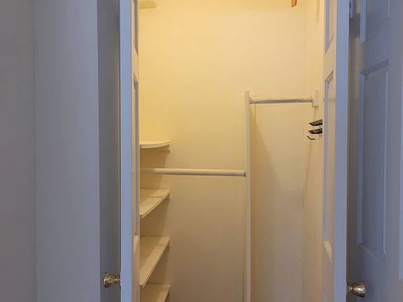5th image of 465 Columbus Ave APT 4B