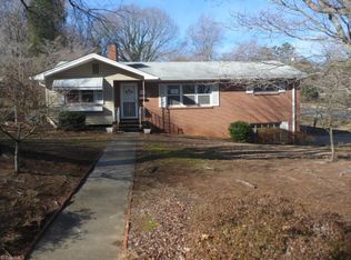 1500 Berwick Rd, Winston Salem, NC 27103