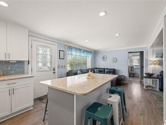 5th image of 2865 Sandpiper Rd