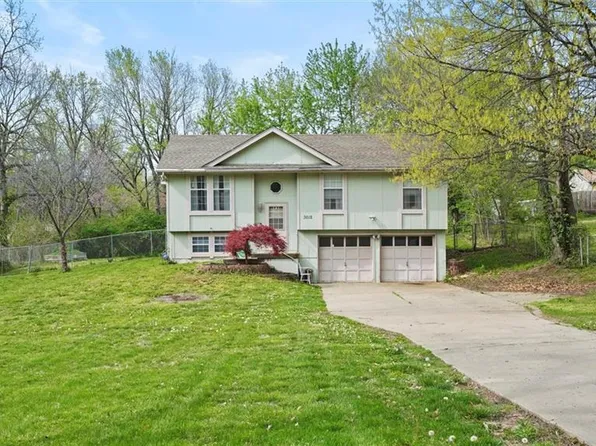 3012 NE 39th St, Kansas City, MO 64117