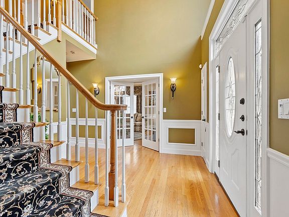 3rd image of 6 Westchester Road