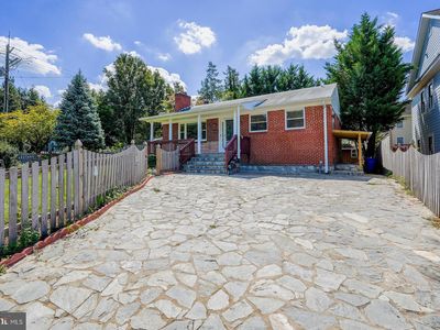 6400 Bells Mill Rd, Bethesda, MD, 20817