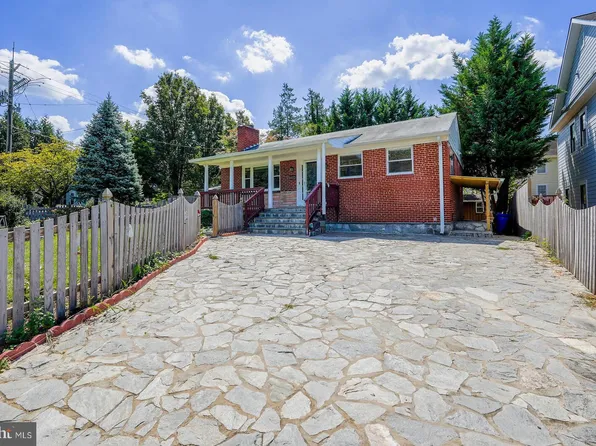 6400 Bells Mill Rd, Bethesda, MD 20817