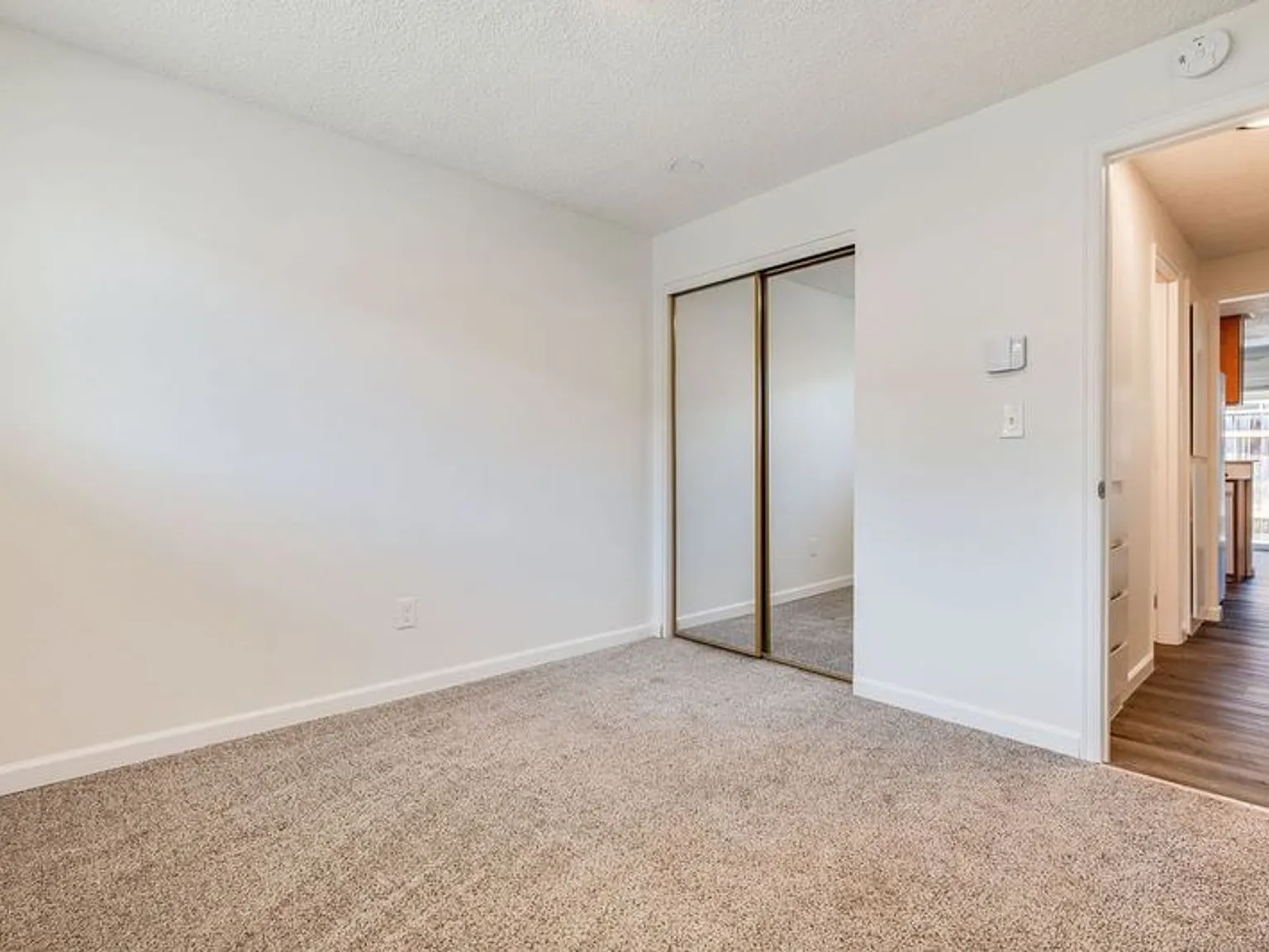 Riverside Village - 2 bedroom units - Auburn - RENOVATED — Photo 3