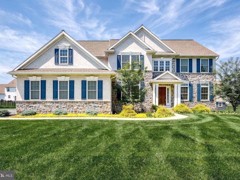 1st image of 1549 Cambridge Dr