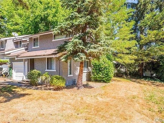 2nd image of 17724 NE 88th Pl