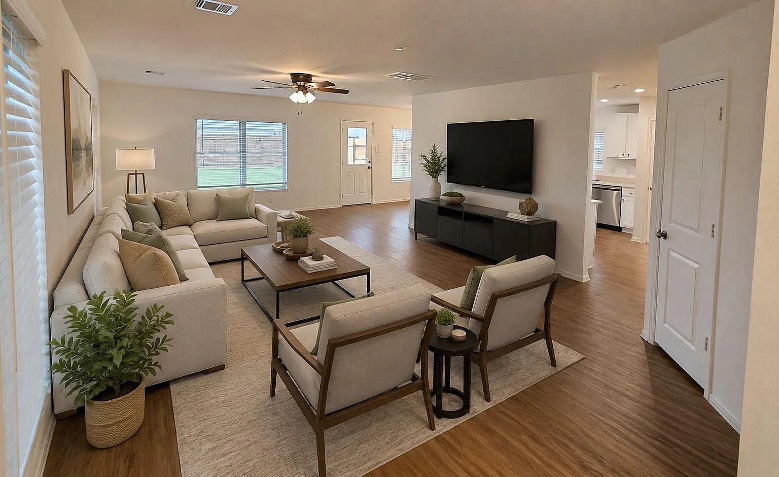 4 bed, 2.5 bath, 2300 sqft, $2,400 — Photo 3