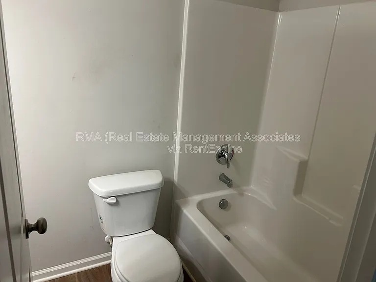 156 Meadowbrooke Dr — Photo 8