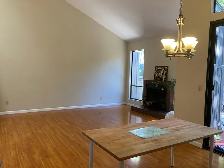 240 Flynn Ave — Photo 11