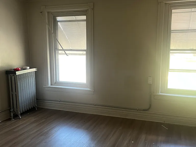 104 N Ellsworth St — Photo 17
