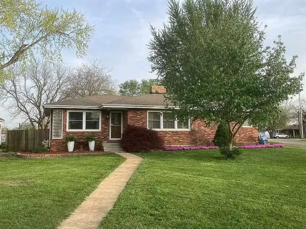 800 E Chestnut St, Desloge, MO 63601