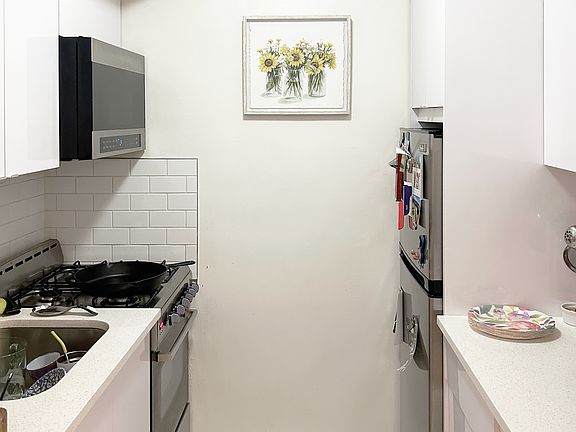5th image of 155 E 34th St APT 2K