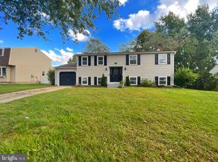 11 Ticonderoga Rd, Clementon, NJ 08021