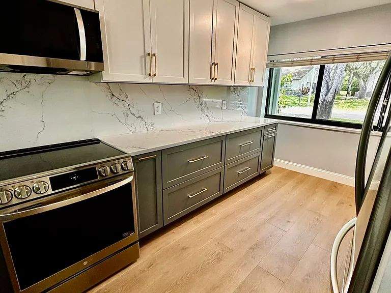 3752 Arelia Dr S — Photo 13