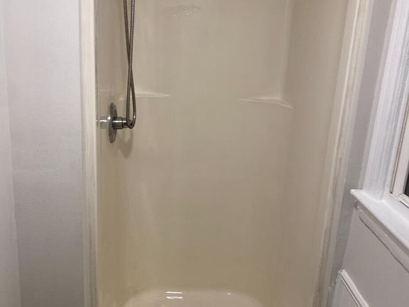 5th image of 239 Bay Ave #235-23