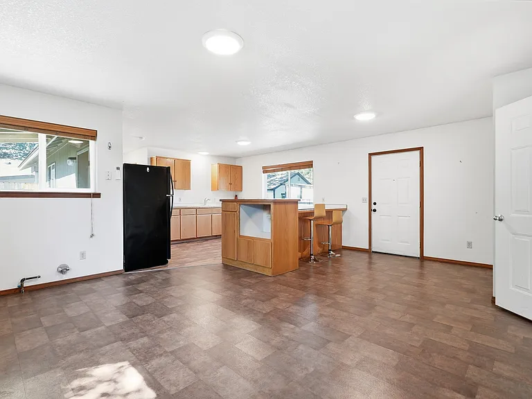 510 NE Quimby Ave #2 — Photo 6