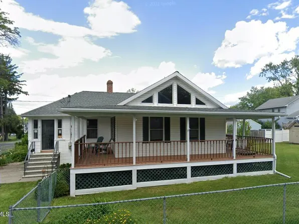 17 Pine Grove Street, Rensselaer, NY 12144