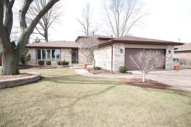 15338 Sunset Ridge Dr photo 1