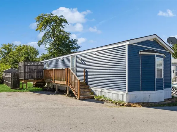 36 East St #14, Tiffin, IA 52340