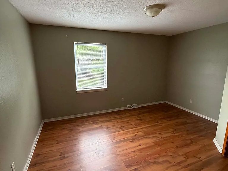 3023 Aspen Dr #12 — Photo 2