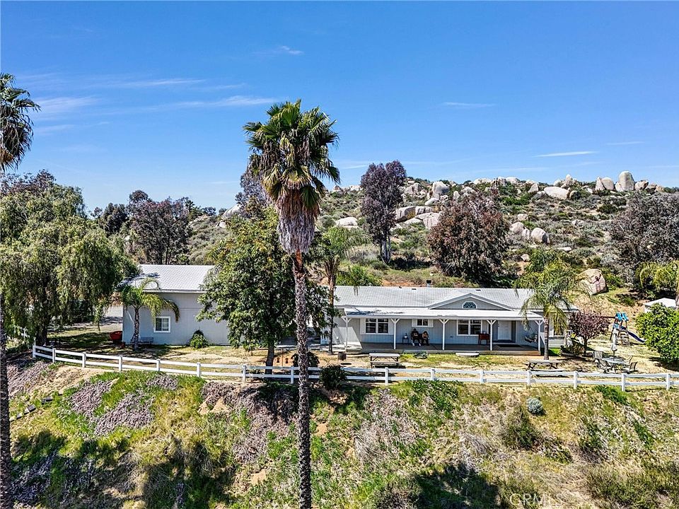 1st image of 25280 Barnes Ln