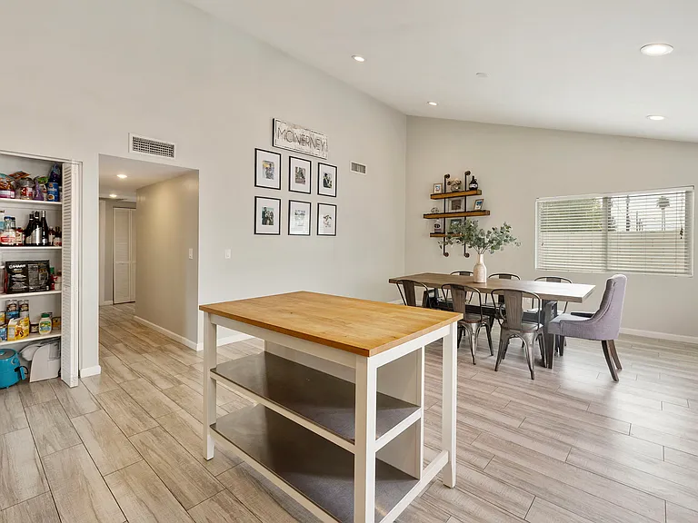 2214 N 87th Way — Photo 3