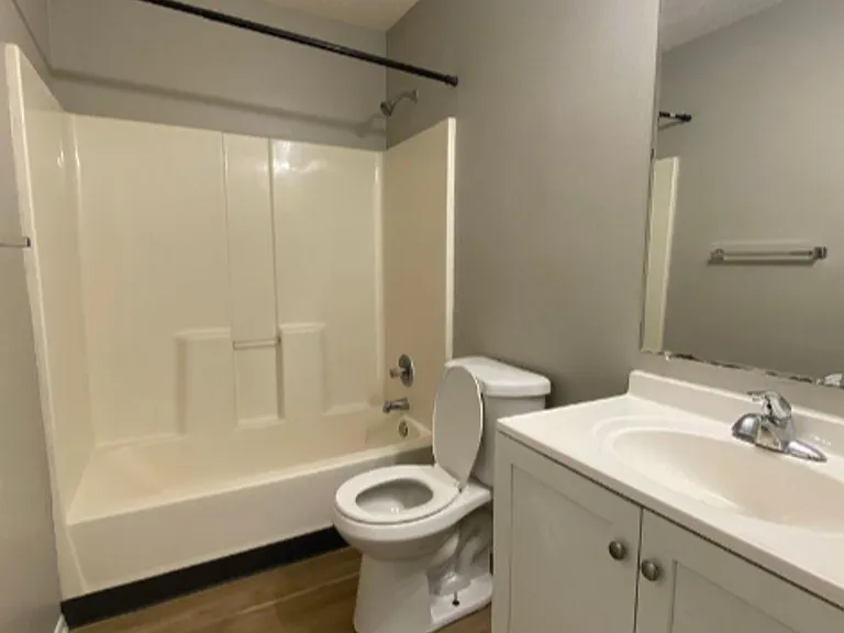 1601 E Pleasant View Drive — Photo 5