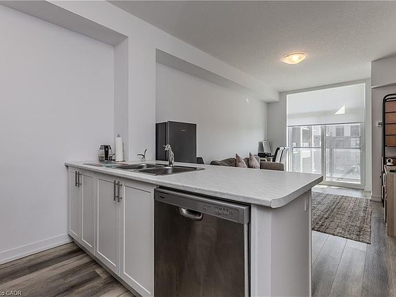 4th image of 470 Dundas St E #317