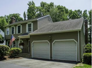 54 Devonshire Dr, South Windsor, CT 06074