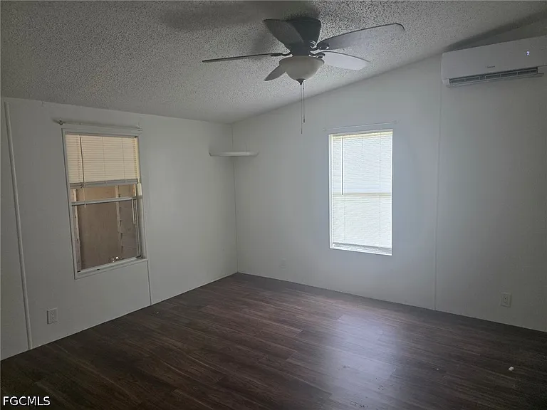 425 Tanner Rd — Photo 12