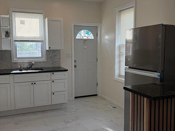 5th image of 45 N 28th St