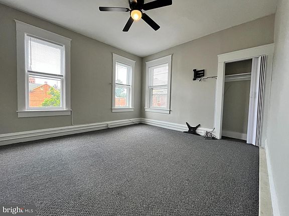 5th image of 315 S 2nd St APT 2