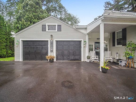 3rd image of 360 West Pearl Road
