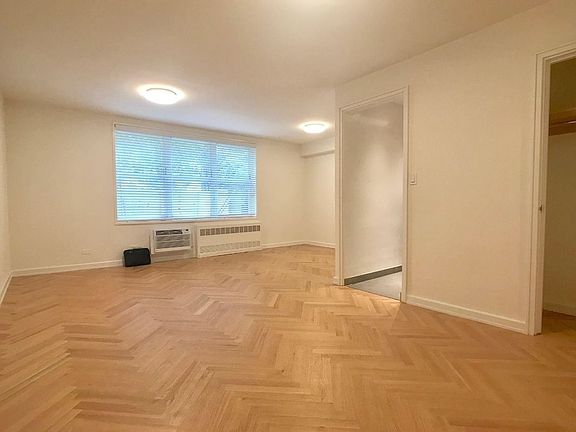 2nd image of 316 E 55th St APT 2C