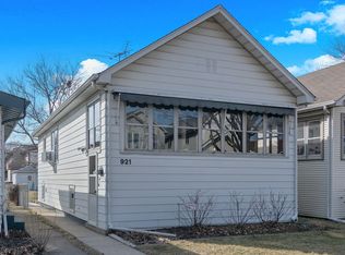 921 Lathrop Ave, Forest Park, IL 60130
