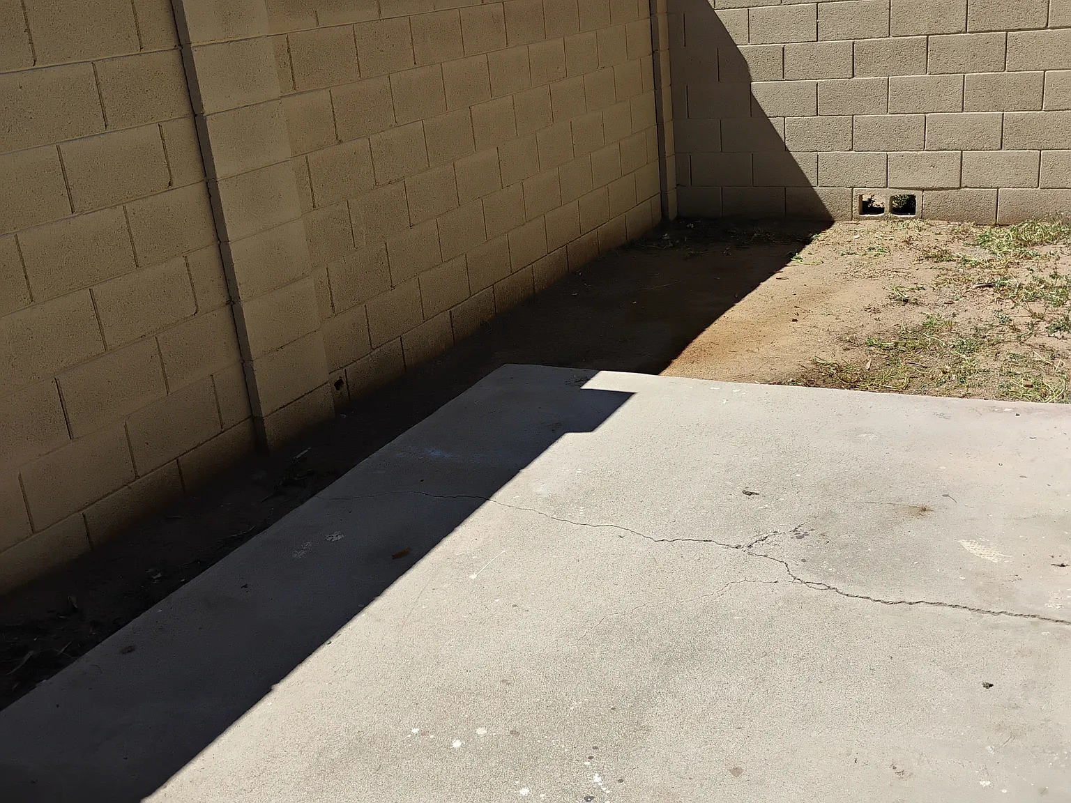 2 bed, 890 sqft, $1,300 — Photo 2
