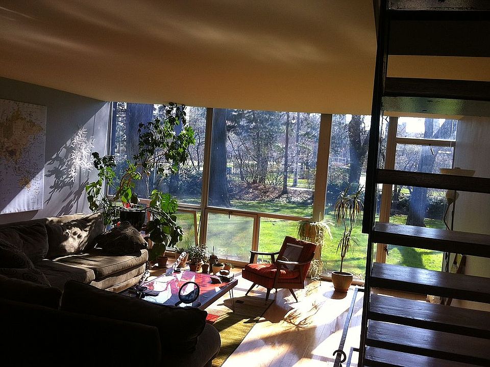 1st image of 1318 Joliet Pl