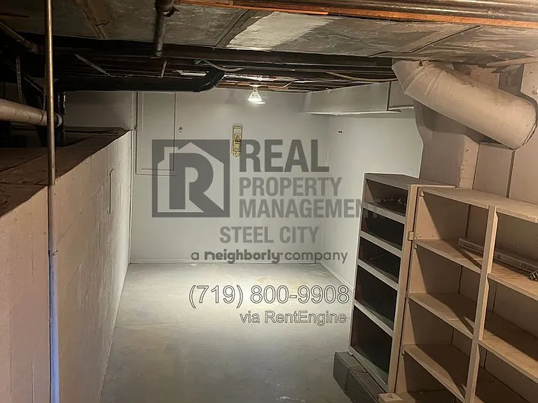1520 E 8th St — Photo 11