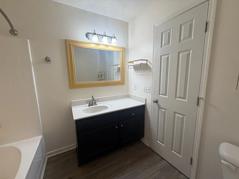 3290 Valencia Dr — Photo 28