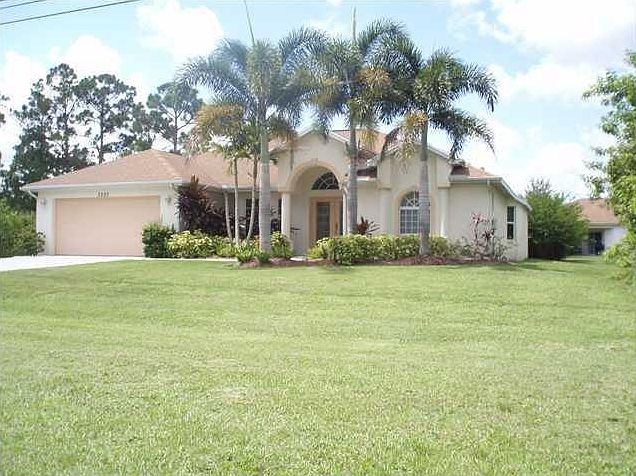 1st image of 2220 SW Savage Blvd
