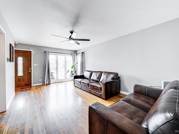 5th image of 5855 S Oak Park Ave