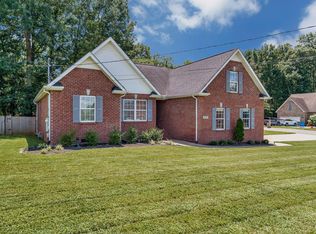 1000 Bolton Dr, Smyrna, TN 37167