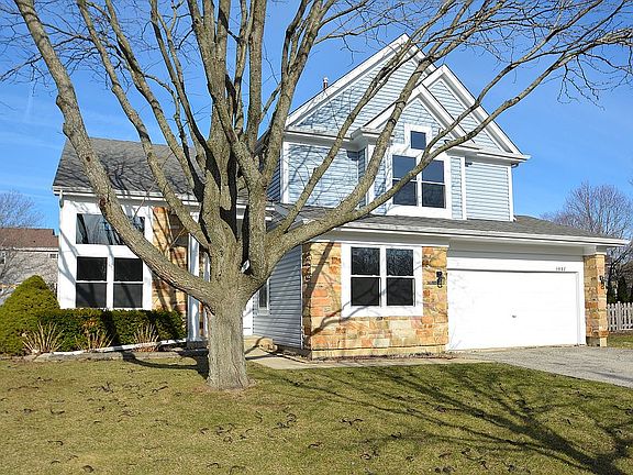 2nd image of 1447 Churchill Ln