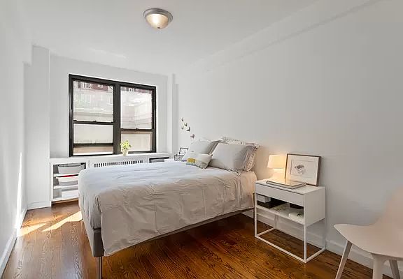 4th image of 30 E 37th St APT 4K