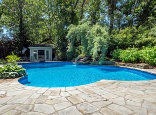 19 Eastbrook Rd, Eastport, NY 11941