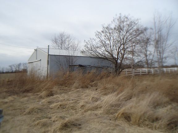 4th image of 17603 Four Mile Ln