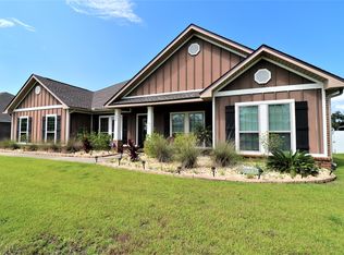 544 Fanning Bayou Dr, Southport, FL 32409