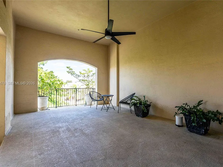 300 Majorca Ave #Penthouse 404 — Photo 26