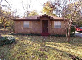 611 S Hood St, Palestine, TX 75801