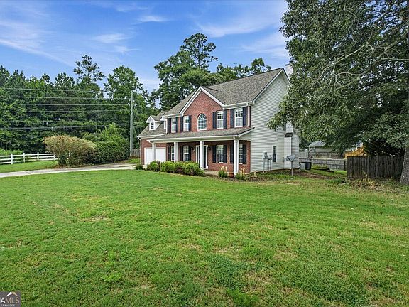 2nd image of 3526 Shoal Trail Dr